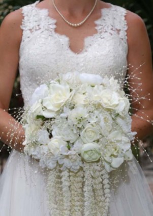 ivory cascading pearls bouquet